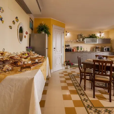 Casa Manzella Bed and breakfast