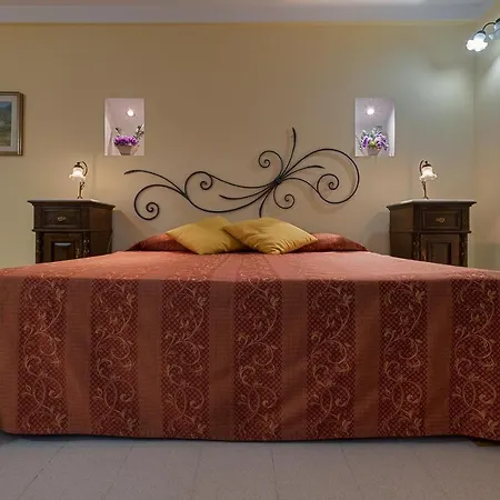Casa Manzella Nocleg ze śniadaniem 3*