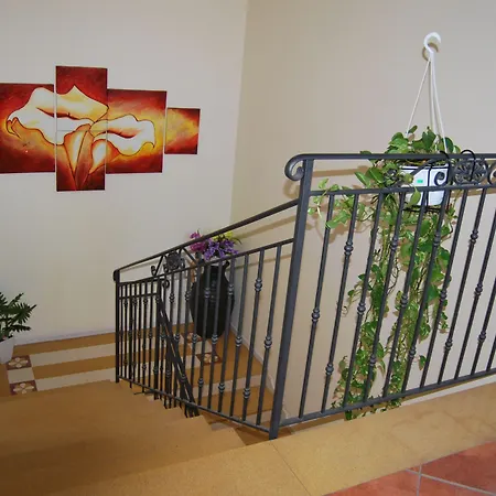 Casa Manzella Bed & Breakfast 3*